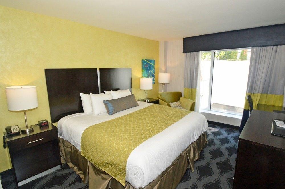 Best Western Plus Laguardia Airport Hotel Ню Йорк Екстериор снимка